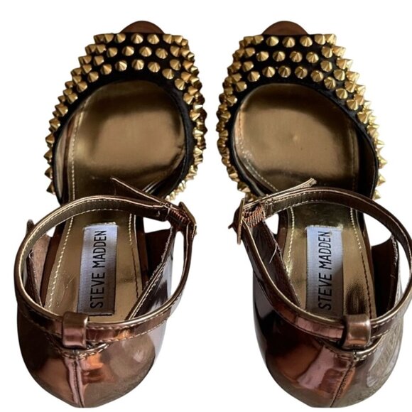 Steve Madden Obstcl-S Black Bronze Studded Peep Toe Heels Gold Spikes Womens 7M - Picture 6 of 8